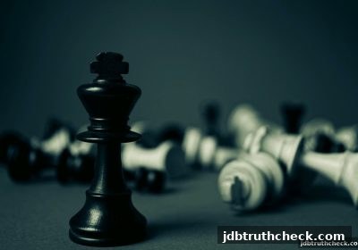 德州扑克竞技全指南：jdb电子假吗？揭秘赛事策略与公平社群生态